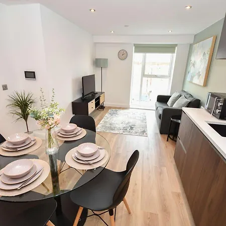 Bright & Contemporary 1 Bedroom In Appartement *