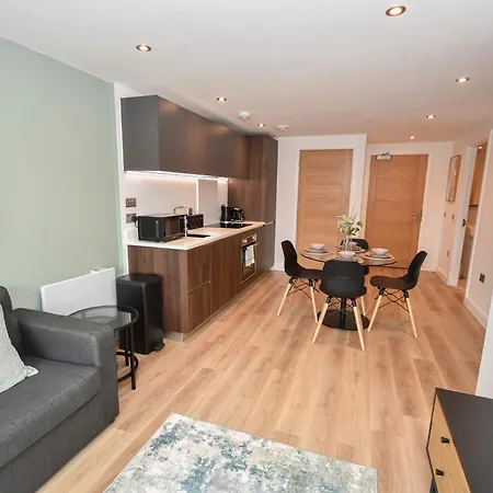 Bright & Contemporary 1 Bedroom In Appartement *